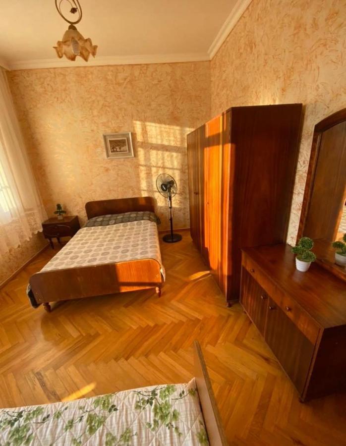 Guest House Lazuri Sarpi Eksteriør bilde
